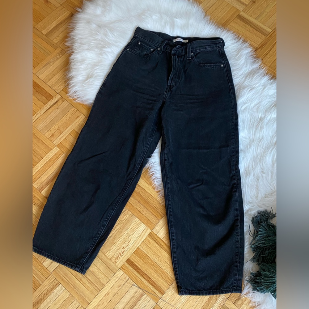 Levi’s Balloon Leg Black Jeans Size 28